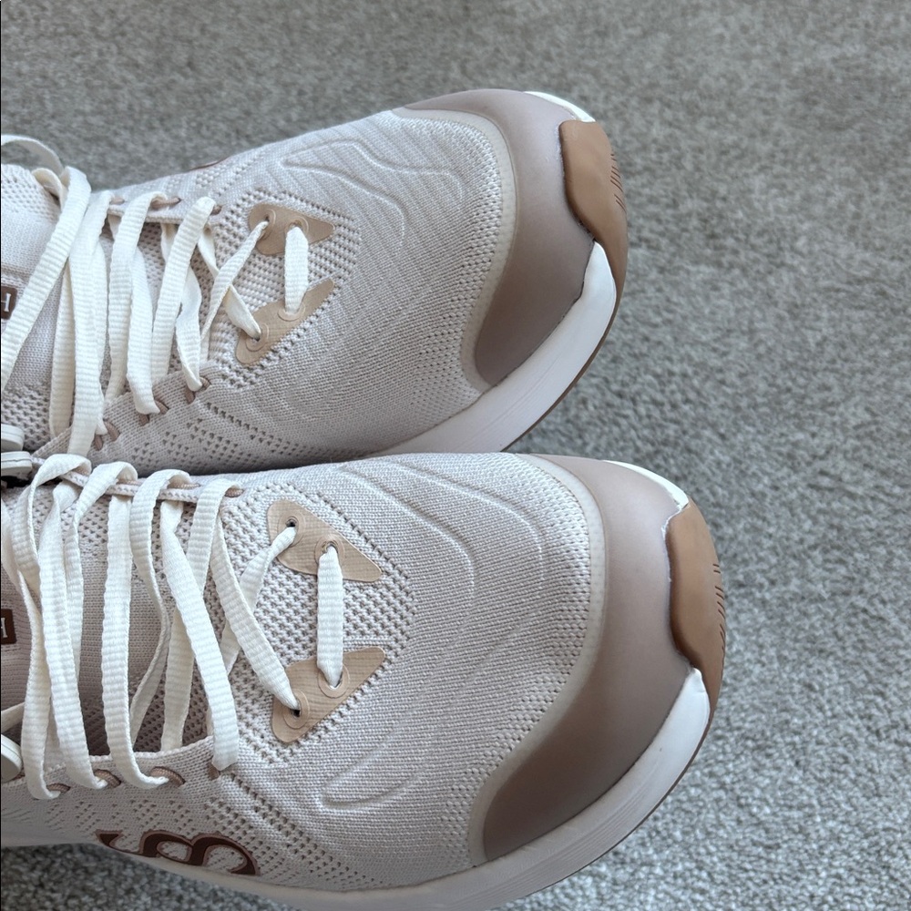 NEW SAYSH The Felix Runner
A Performance Running Shoe. Size 12. New never worn - Picture 8 of 8